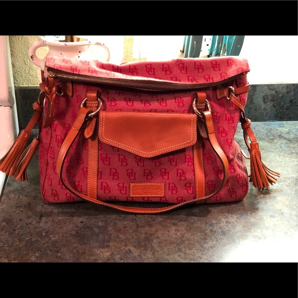 Dooney and Bourke Smith Bag - Picture 1 of 4